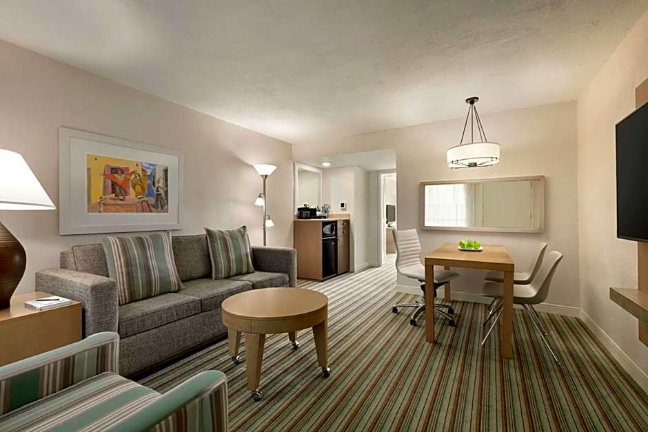 Photo 1 of 8 of 2 Double Beds Suite, High Floor