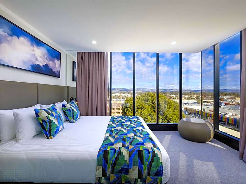 Mantra Albury