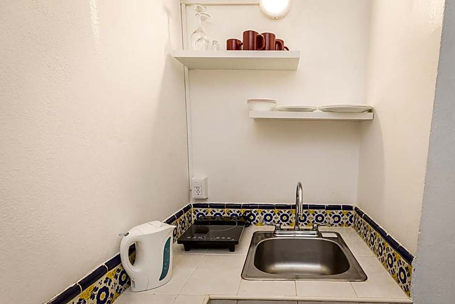 Las Mariposas Hotel & Studios