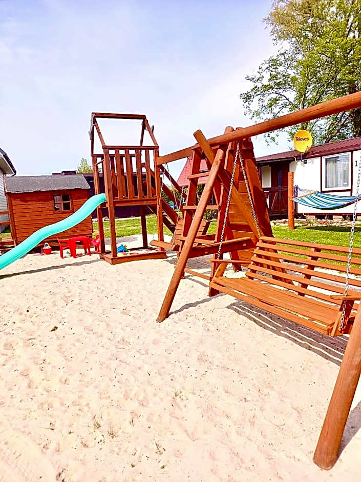 Domki w Rusinowie u Gosi