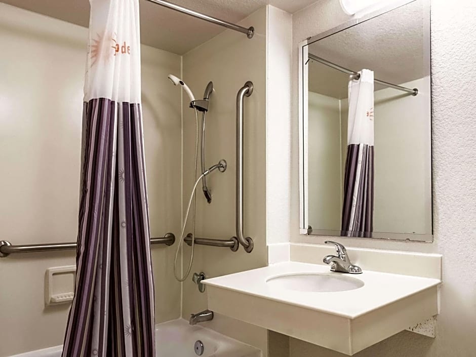 La Quinta Inn by Wyndham New Orleans West Bank / Gretna