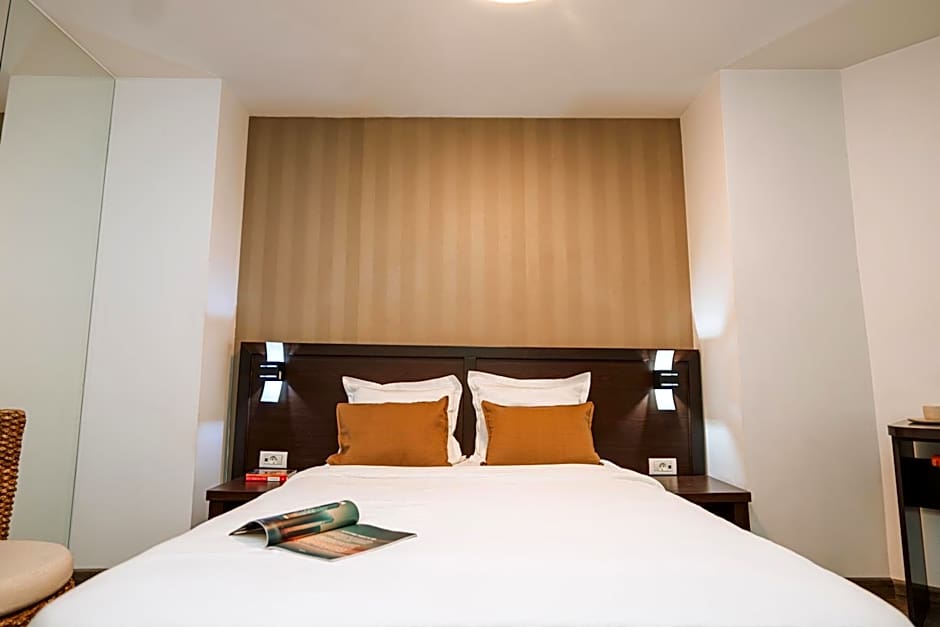 Hotel Duke Armeneasca - Ex Tempo