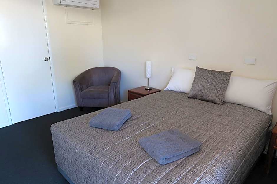 Charleville Waltzing Matilda Motor Inn