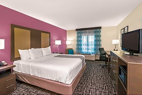 1 King Bed, Mobility Accessible Room, Non-Smoking