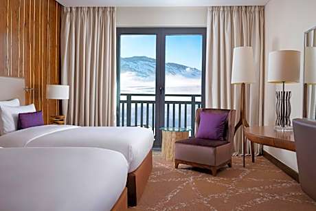 Deluxe Room with Balcony, 2 Queen beds