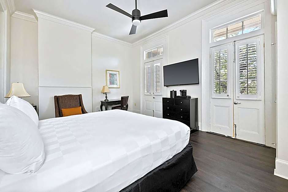 Photo 1 of 31 of 1 King Bed, Balcony