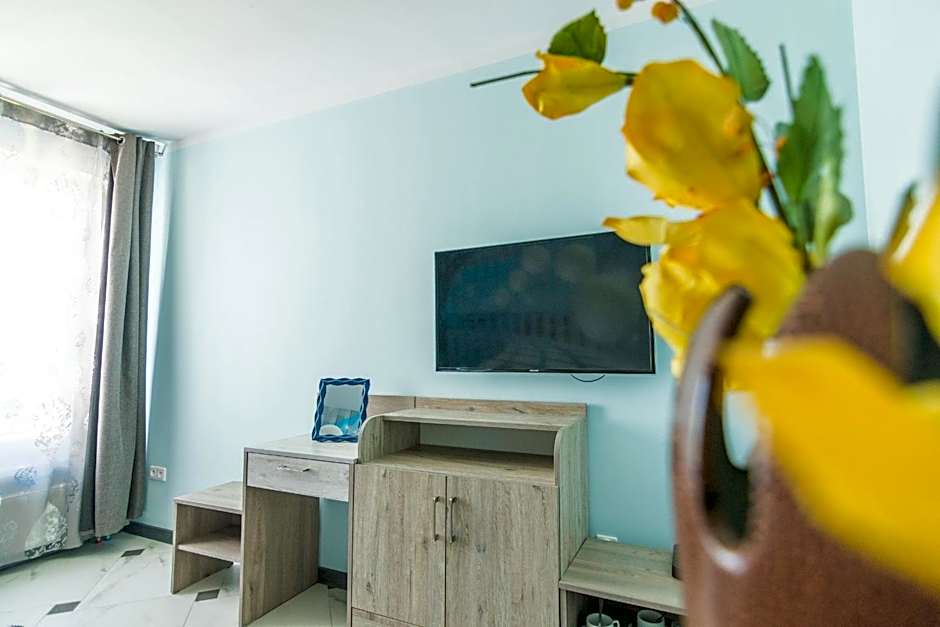 Double Room with Private Bathroom — 9 fotoğraftan 1. fotoğraf
