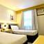 Tom's Cabin Hotel