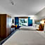Holiday Inn Express Hotel & Suites Portland - Jantzen Beach By IHG