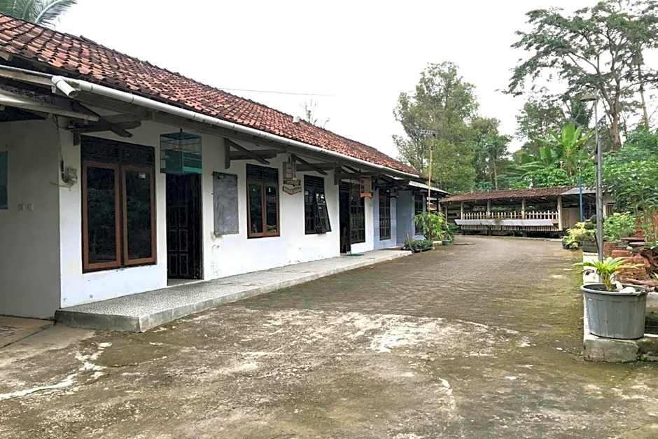 Hotel O Homestay Banyumili Samigaluh