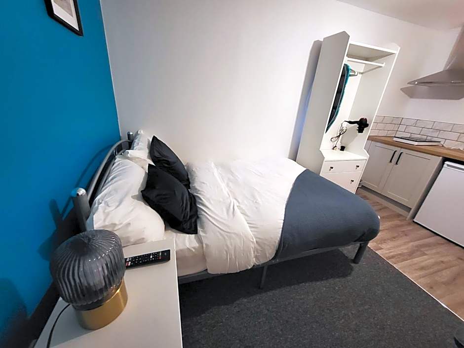 Premier Studios Nottingham - Tring Vale