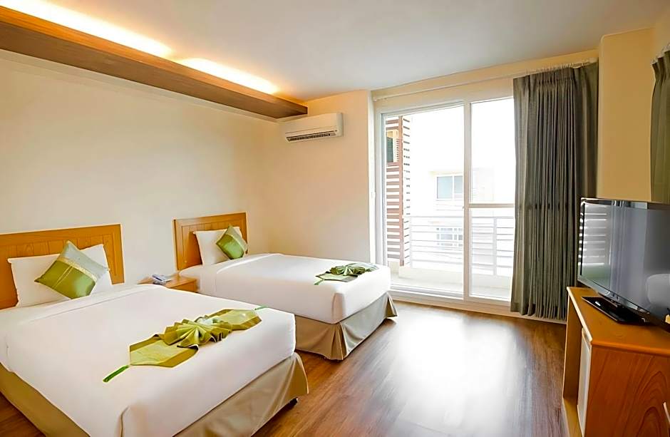 TM Land Hotel