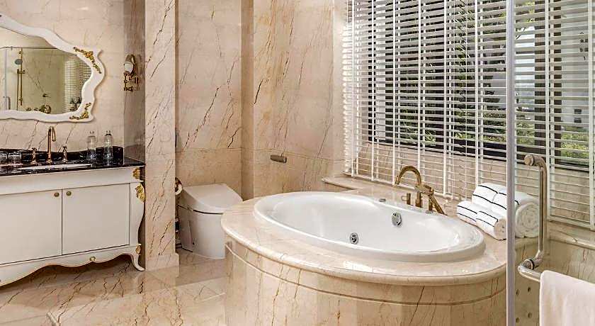 Melia Vinpearl Hai Phong Rivera