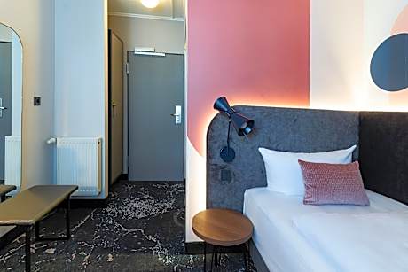 Standard Room With 1 Single Bed