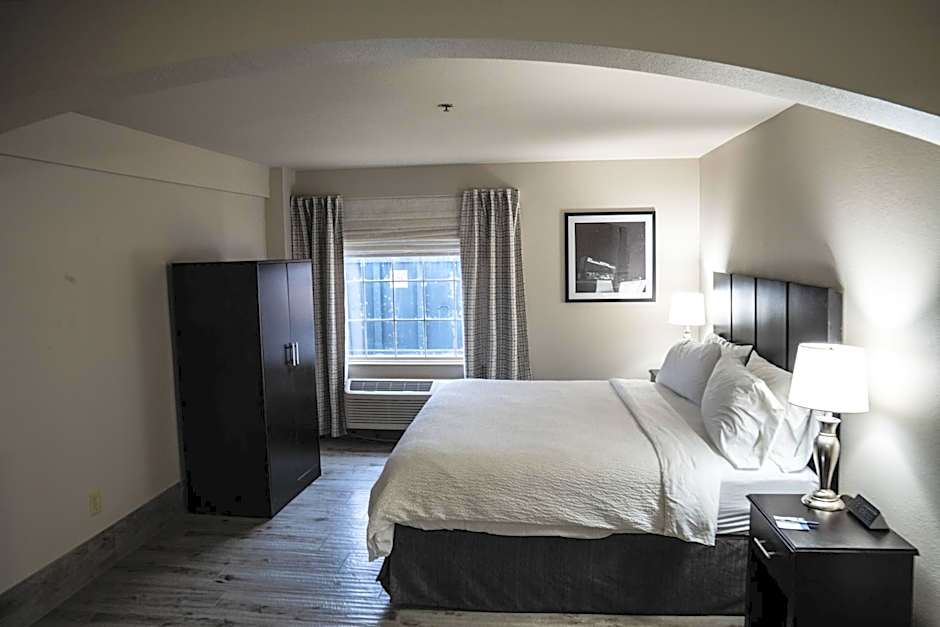Lucille's Hotel
