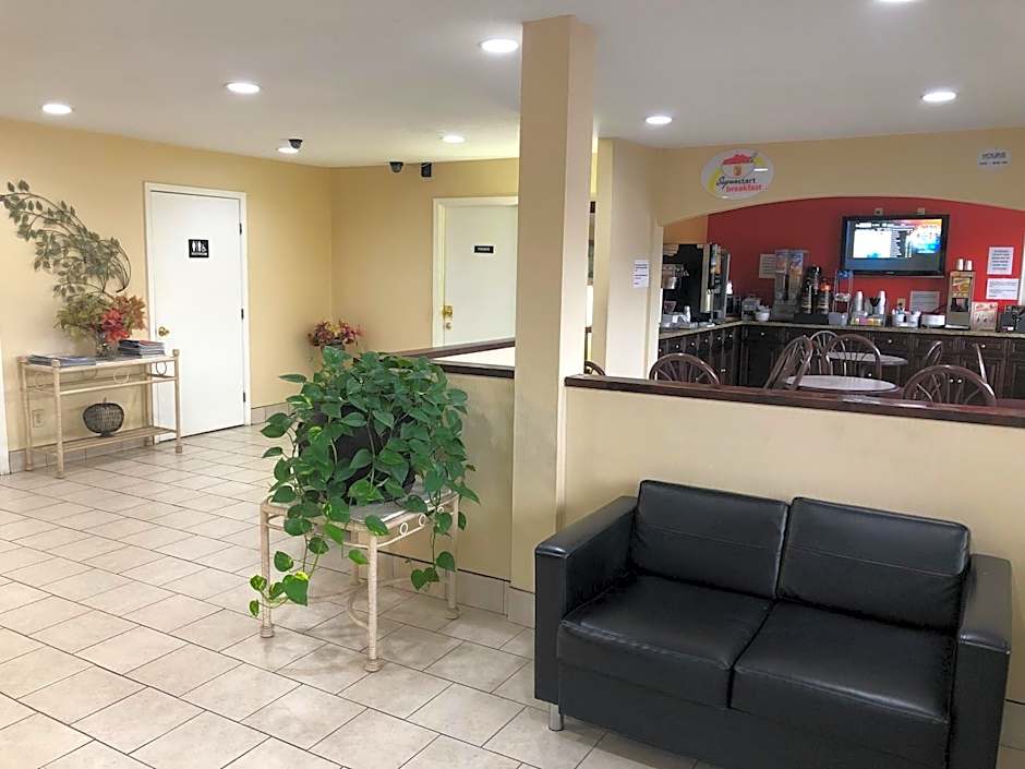 Baymont by Wyndham Richburg/Chester Area