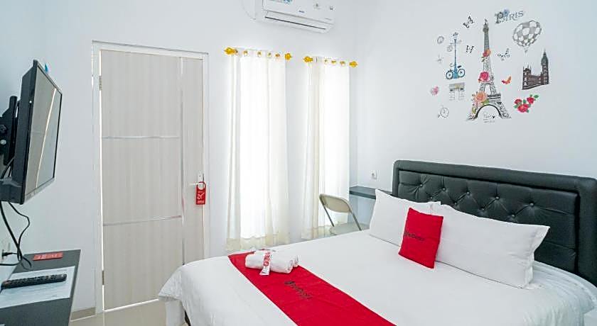 RedDoorz Syariah @ Winong Nganjuk