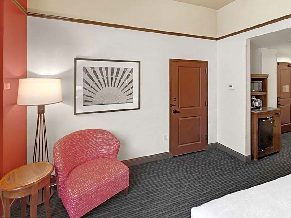 Hilton Garden Inn Milwaukee Downtown