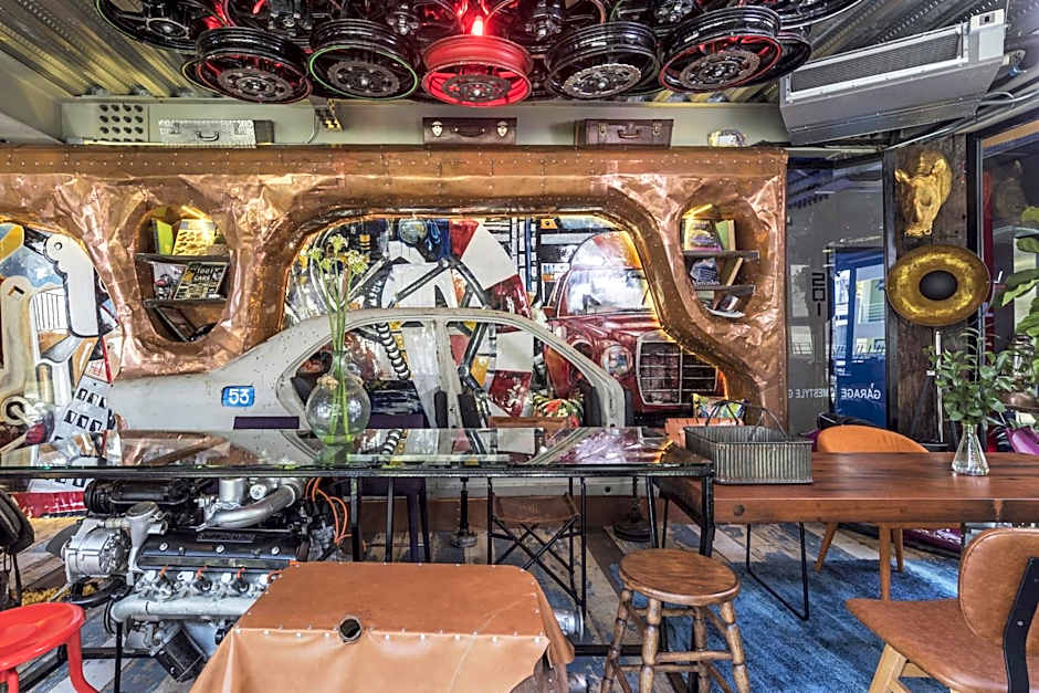 Mestyle Garage Hotel