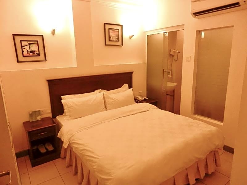 De Galleria Hotel