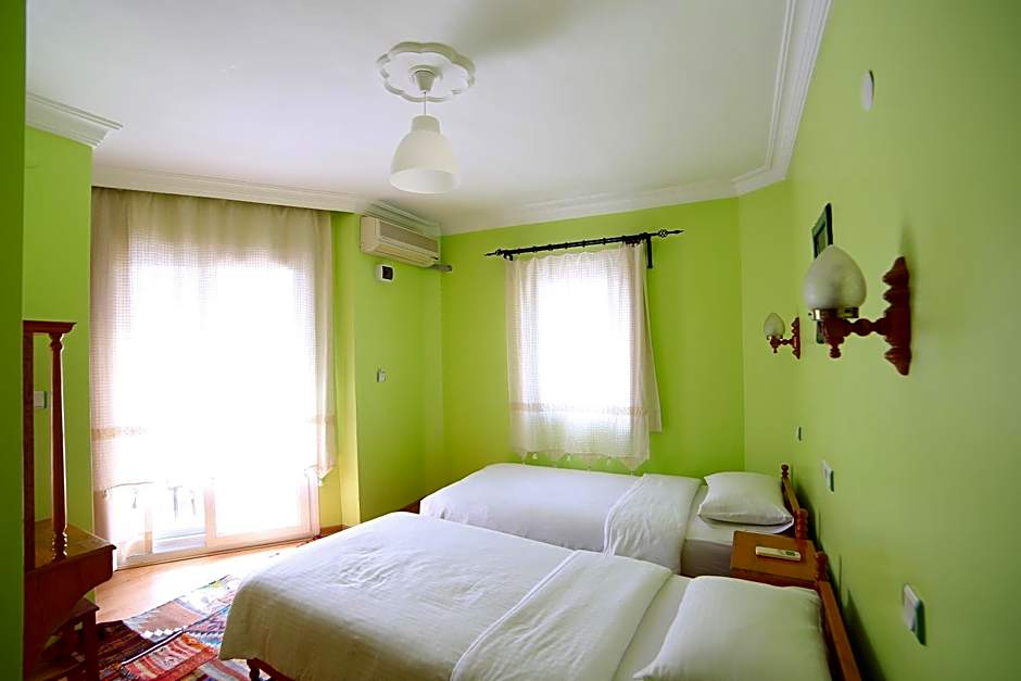 Nazar Hotel