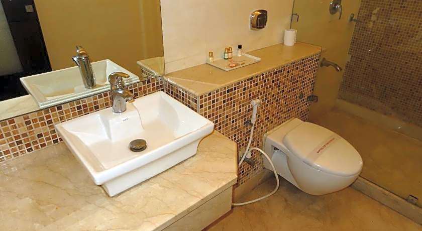 Venizia Sarovar Portico Delhi