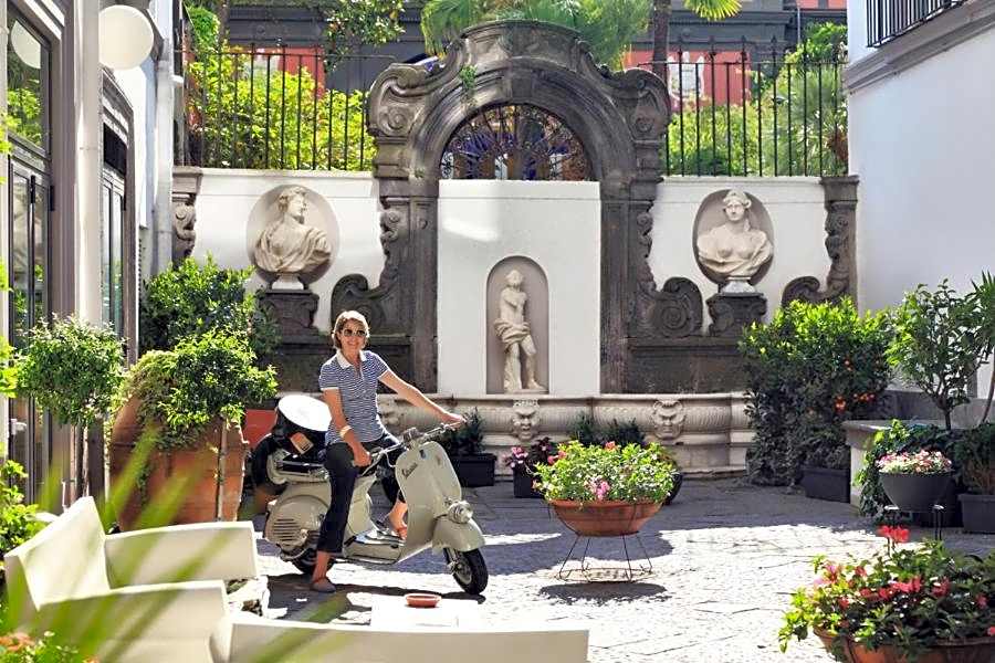 Hotel Piazza Bellini & Apartments