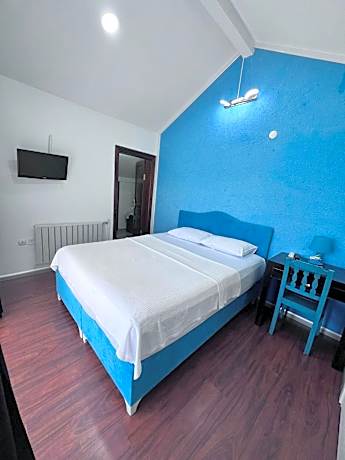 Deluxe Family Suite