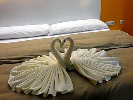 Queen Suite with Spa Bath