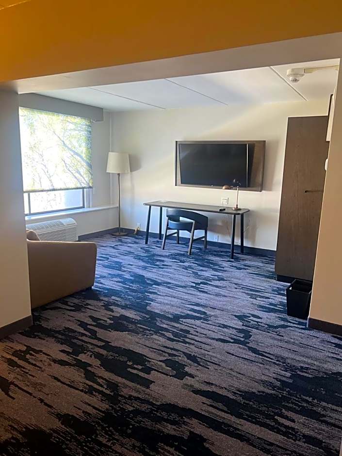 Fairfield Inn and Suites by Marriott Springfield Enfield