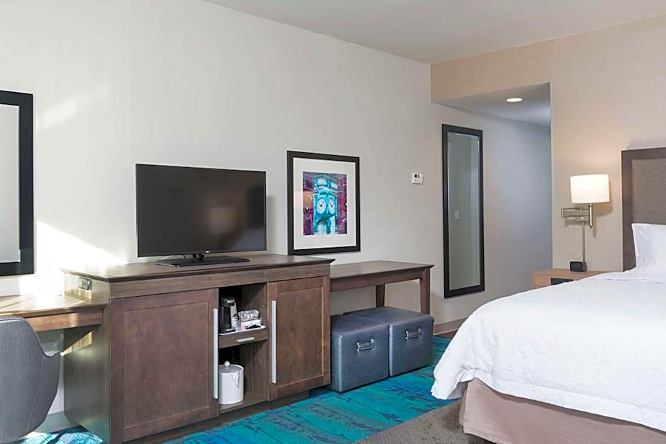 Hampton Inn & Suites by Hilton Chicago Schaumburg IL