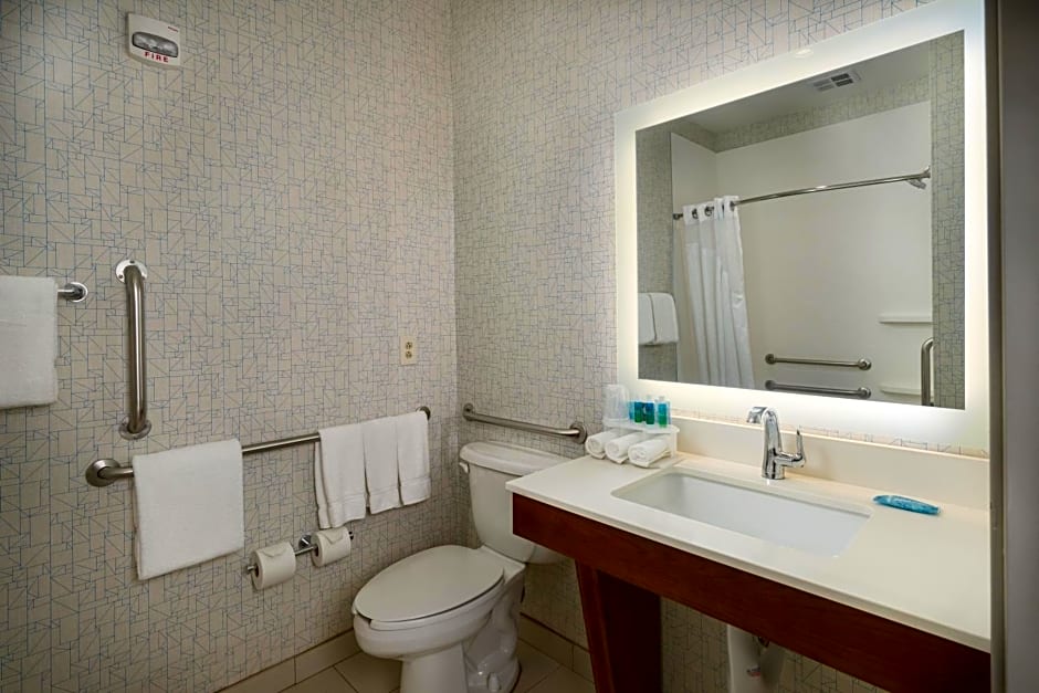 Holiday Inn Express Lawrence By IHG