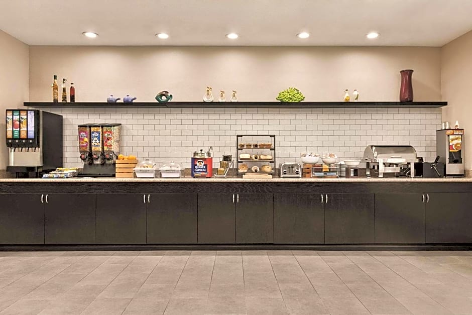 Country Inn & Suites by Radisson, Tampa/Brandon, FL