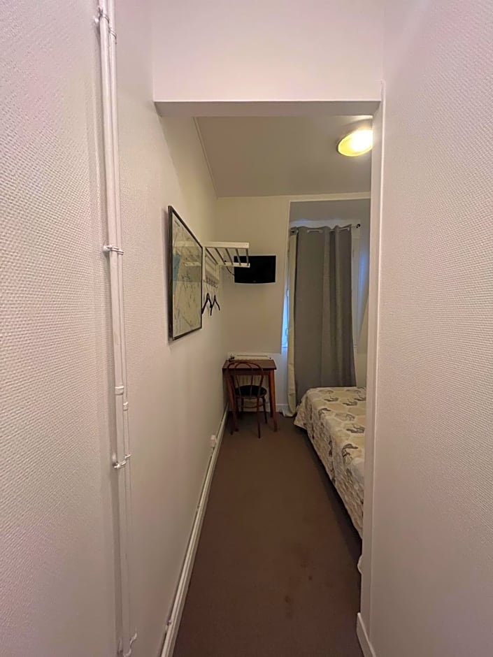 Ideal Hotel