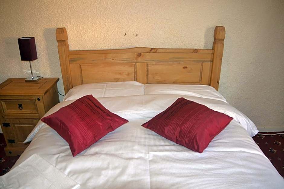 Camelot Seafront Hotel