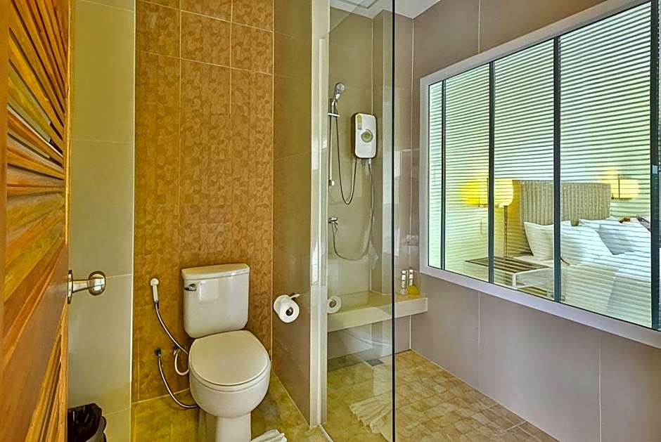 Southgate Residence Hotel