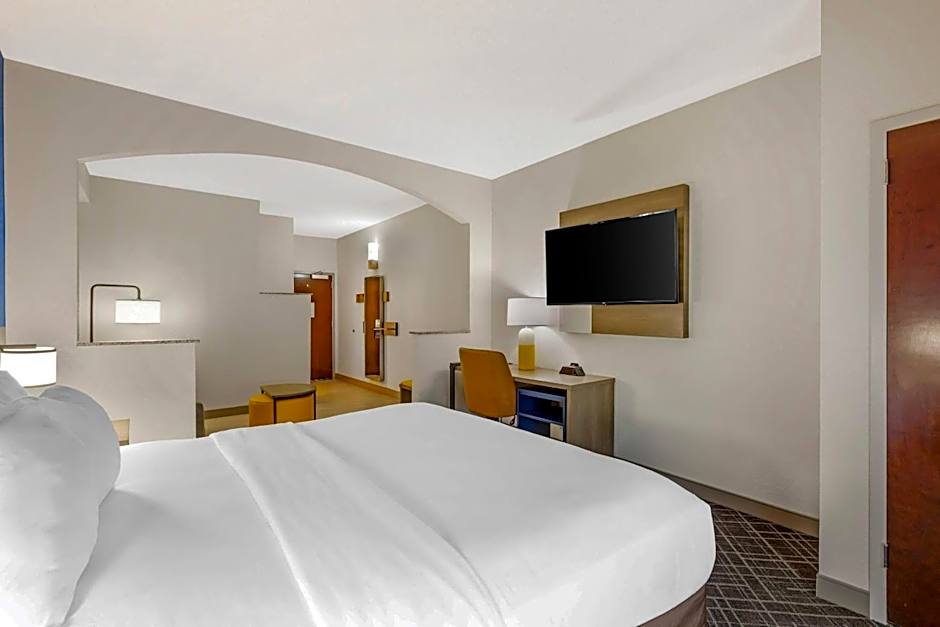 Comfort Suites Sumter near Shaw AFB