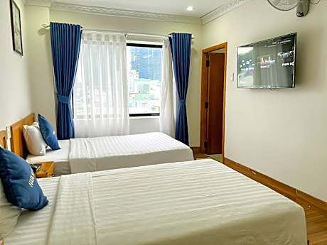 Twin Room with City View