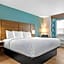 Clarion Pointe Springfield Southeast