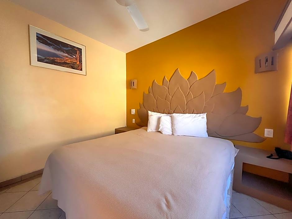 Hotel Oasis