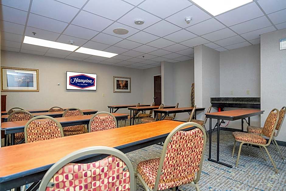 Hampton Inn By Hilton Spring Hill