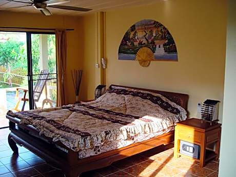 Deluxe Bungalow with Fan