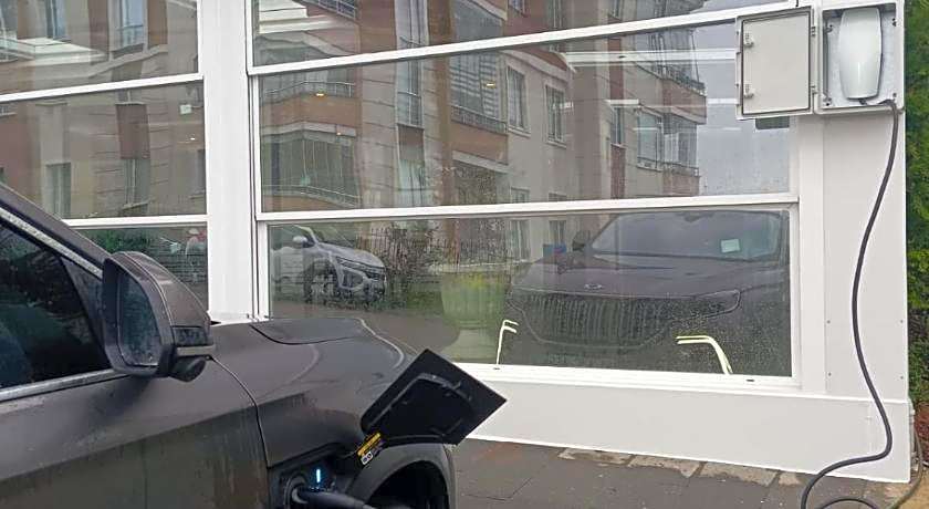 Erom Otel
