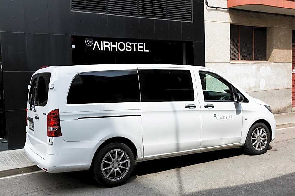 Airhostel Barcelona Airport 24h