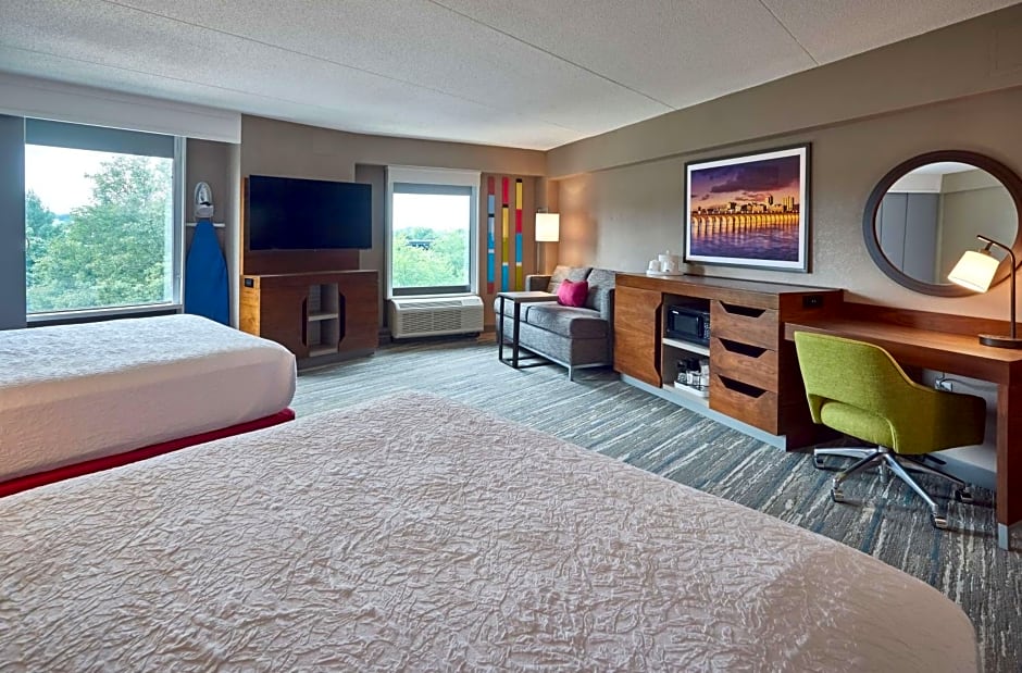 Hampton Inn By Hilton Harrisburg-West