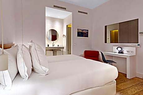 Economy Double or Twin Room