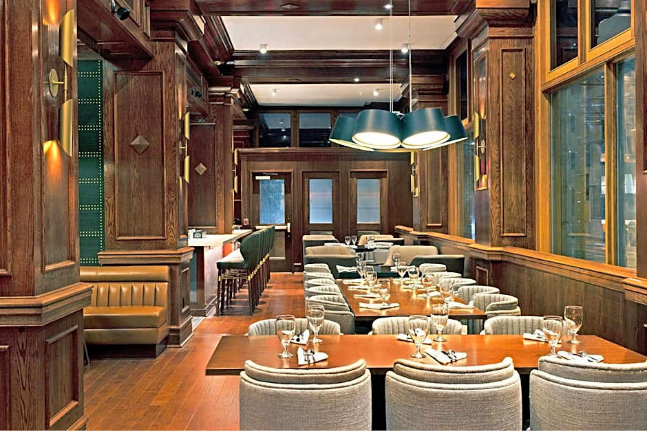 Le Meridien St. Louis Downtown