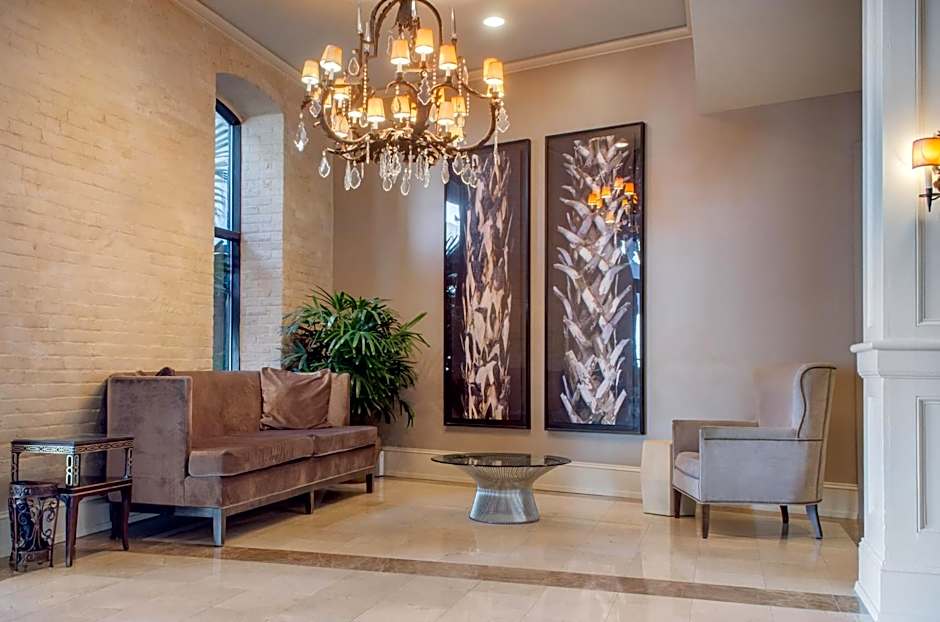 THE RIVERFRONT HOTEL NEW ORLEANS