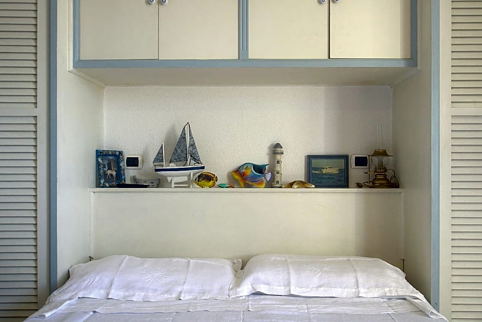 Lacco Terrace Solarium