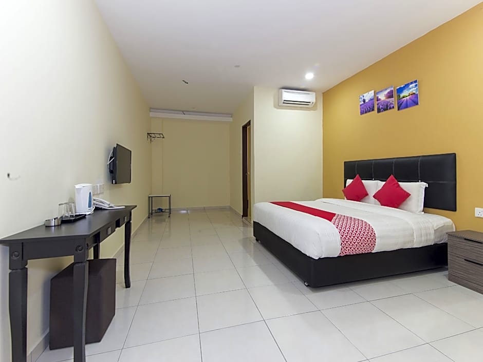 Central Hotel